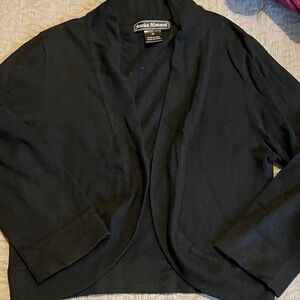 Jessica Howard Classic Black cropped cardigan